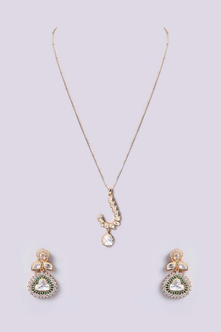 Gold Finish Kundan Polki Beaded Necklace Set by Aura Trends at Pernia's Pop Up Shop