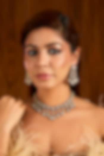 Gold Finish White Kundan Polki Choker Necklace Set by Auraa Trends at Pernia's Pop Up Shop