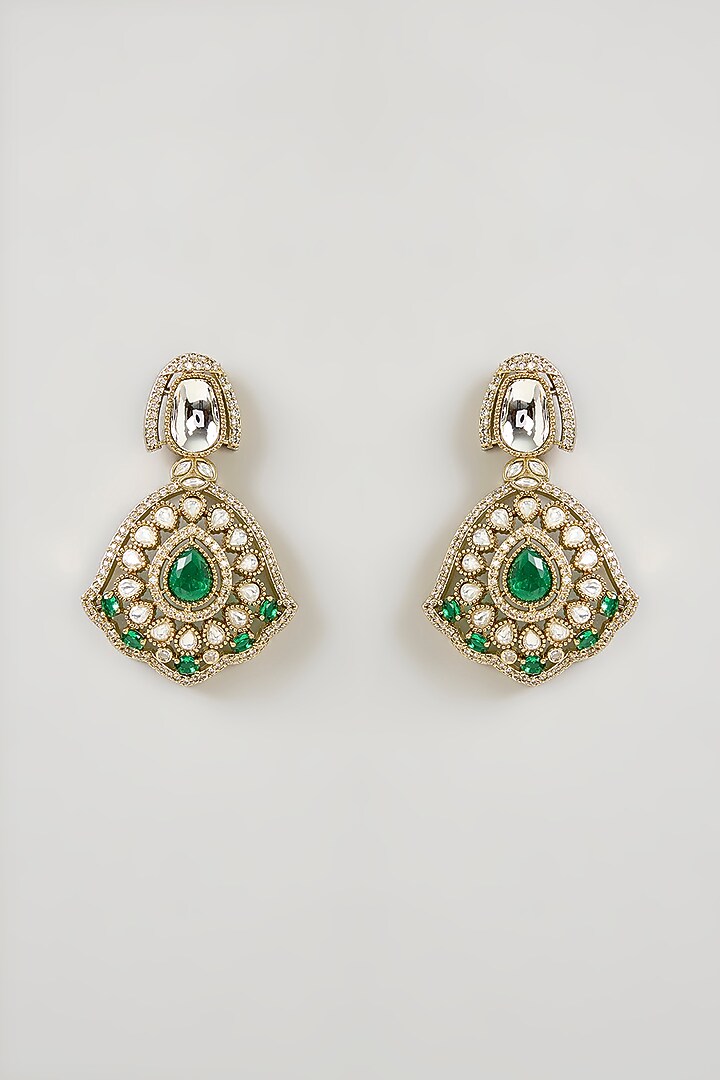 Gold Finish Emerald Green Kundan Polki Choker Necklace Set by Aura Trends at Pernia's Pop Up Shop
