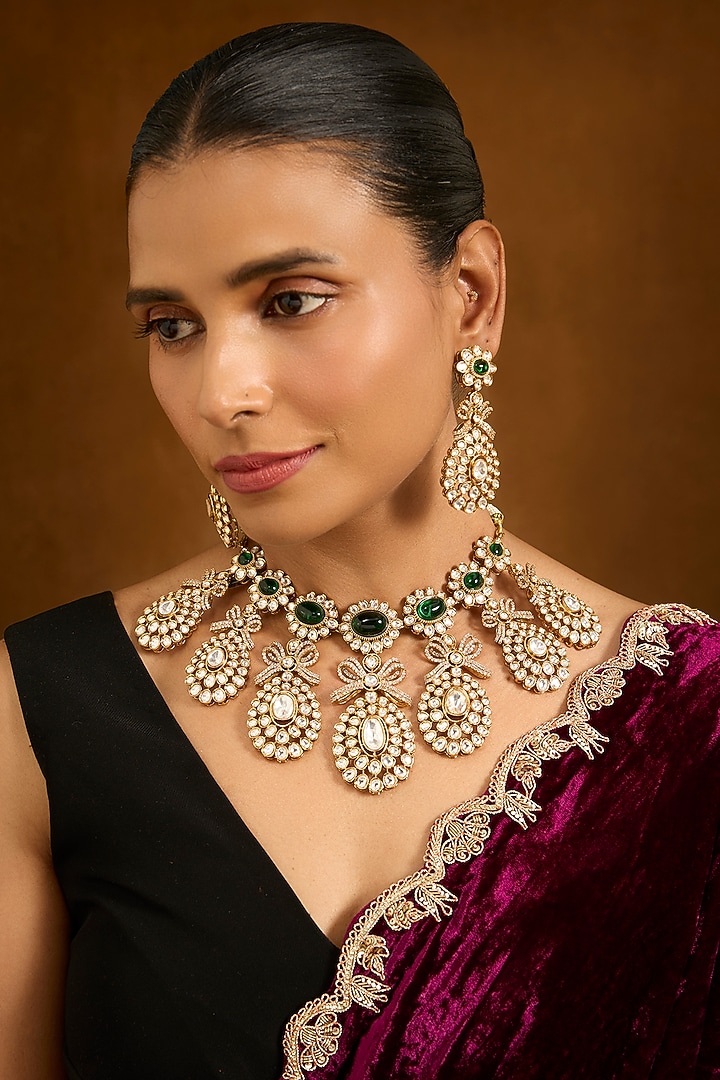 Gold Finish Emerald Green Kundan Polki Necklace Set by Aura Trends at Pernia's Pop Up Shop