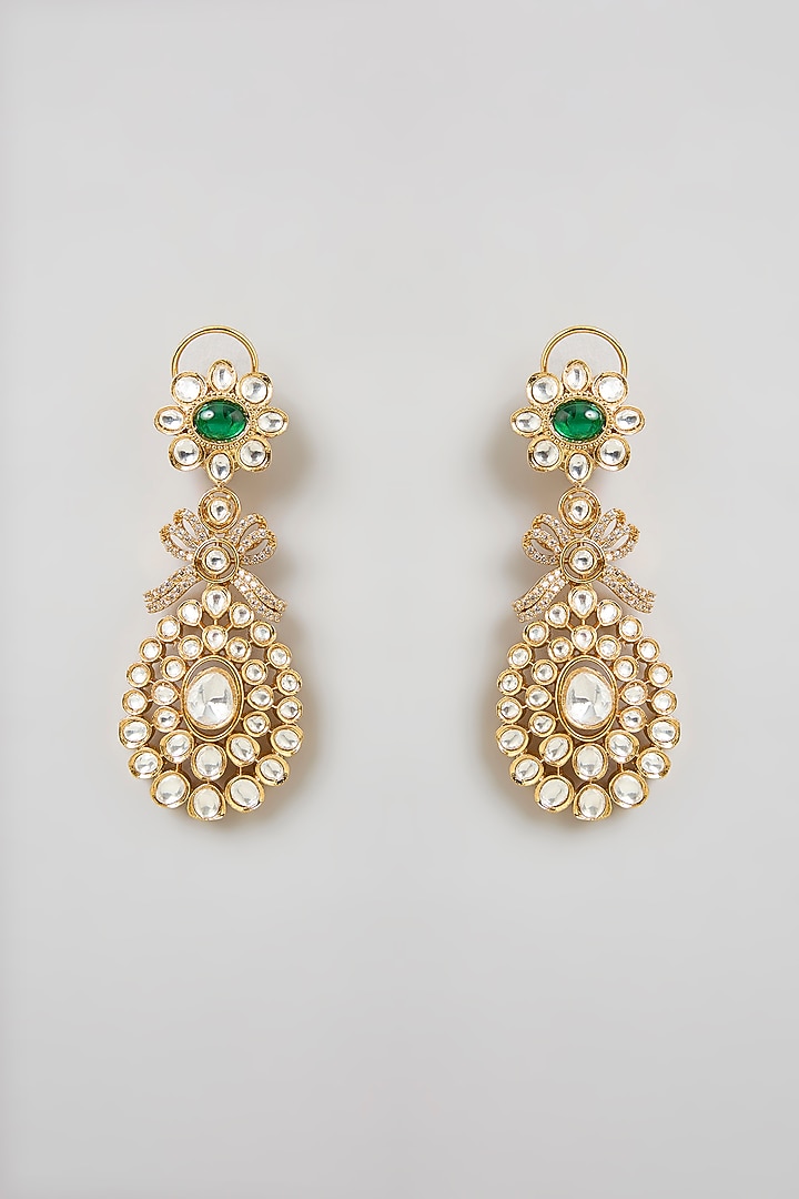 Gold Finish Emerald Green Kundan Polki Necklace Set by Aura Trends at Pernia's Pop Up Shop