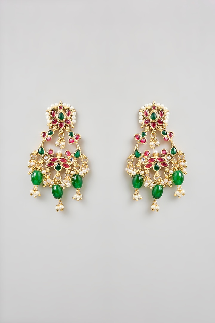 Gold Finish Emerald Green Kundan Polki Choker Necklace Set by Aura Trends at Pernia's Pop Up Shop