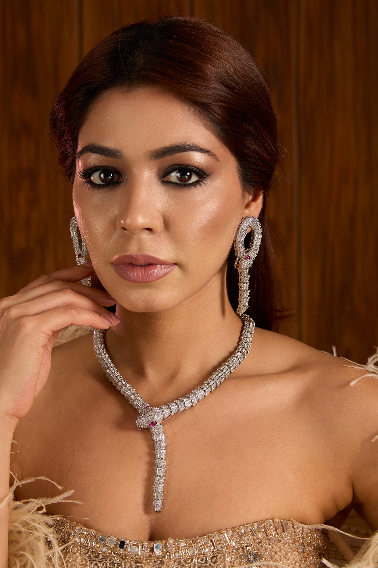 Auraa Trends Gold Finish Cubic Zirconia Necklace Set