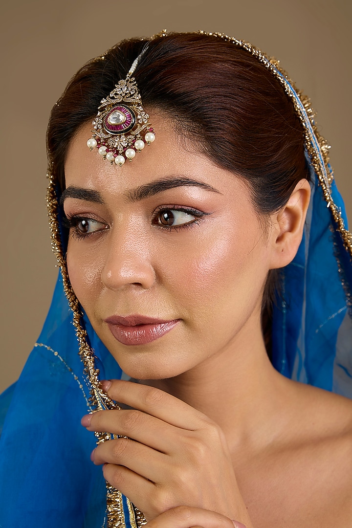 Gold Finish Kundan Polki & Red Gemstone Maangtikka by Auraa Trends at Pernia's Pop Up Shop