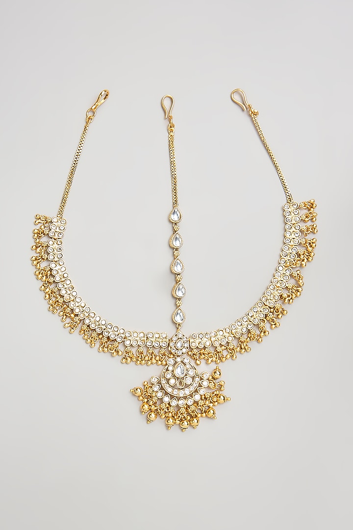 Gold Finish Kundan Polki Mathapatti by Aura Trends at Pernia's Pop Up Shop
