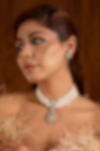 Gold Finish Kundan Polki Choker Necklace Set by Auraa Trends at Pernia's Pop Up Shop