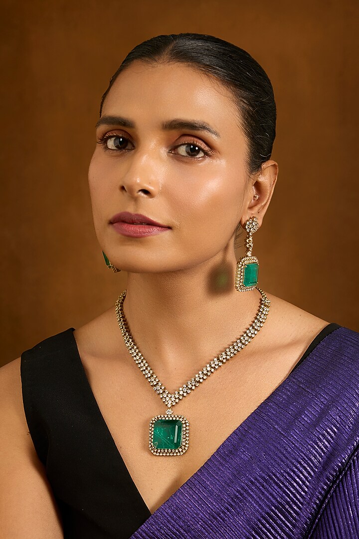 Gold Finish Emerald Green Stone & Kundan Polki Pendant Necklace Set by Auraa Trends at Pernia's Pop Up Shop