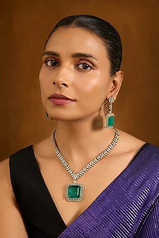 Gold Finish Emerald Green Stone & Kundan Polki Pendant Necklace Set by auraa trends