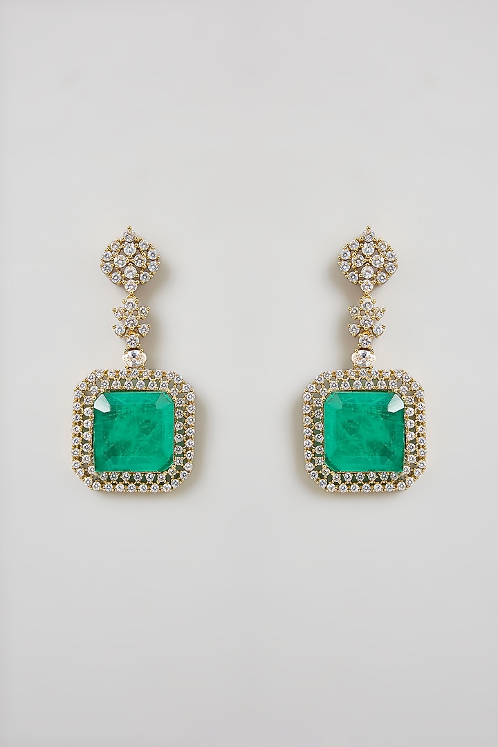 Gold Finish Emerald Green Stone & Kundan Polki Pendant Necklace Set by Aura Trends at Pernia's Pop Up Shop