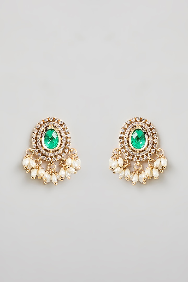 Gold Finish White Kundan Polki Necklace Set by Aura Trends at Pernia's Pop Up Shop