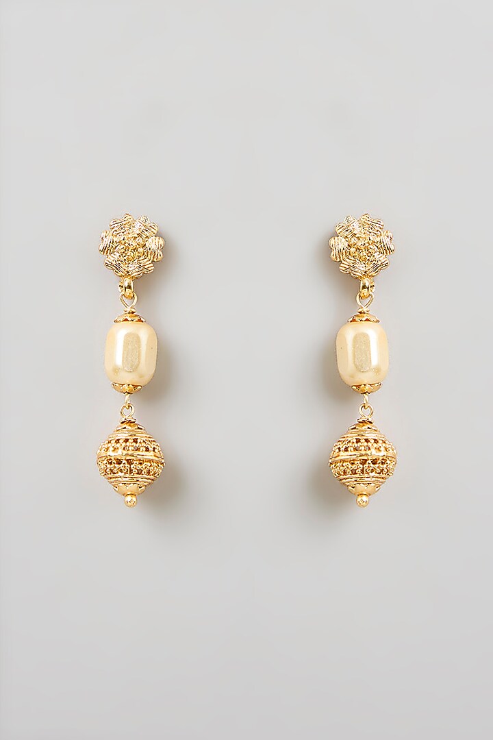 Gold Finish Pearl & Beaded Necklace Set by Aura Trends at Pernia's Pop Up Shop
