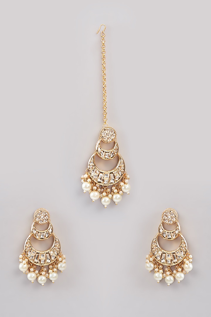 Gold Plated White Kundan Polki Chandbali Earrings With Maangtikka by Aura Trends at Pernia's Pop Up Shop