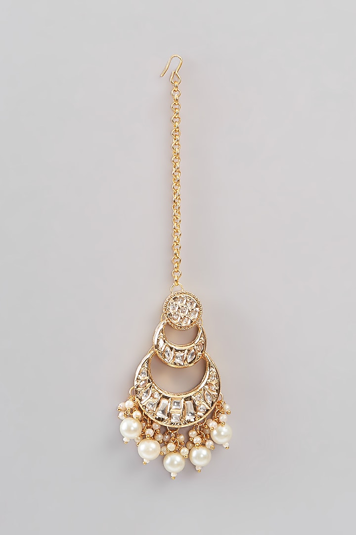 Gold Plated White Kundan Polki Chandbali Earrings With Maangtikka by Aura Trends at Pernia's Pop Up Shop