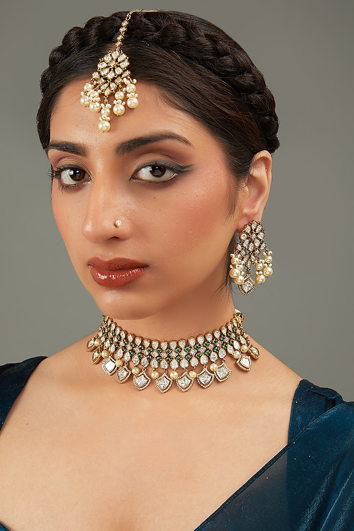 Gold Plated White Kundan Polki Necklace Set by Auraa Trends at Pernia's Pop Up Shop