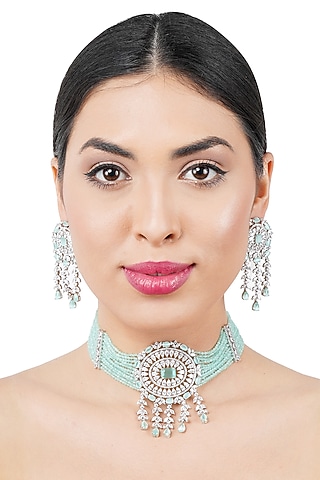 White Finish Necklace Set by Aura Trends
