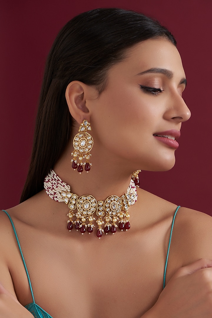 Gold Finish Red Kundan Polki Choker Necklace Set by Aura Trends at Pernia's Pop Up Shop