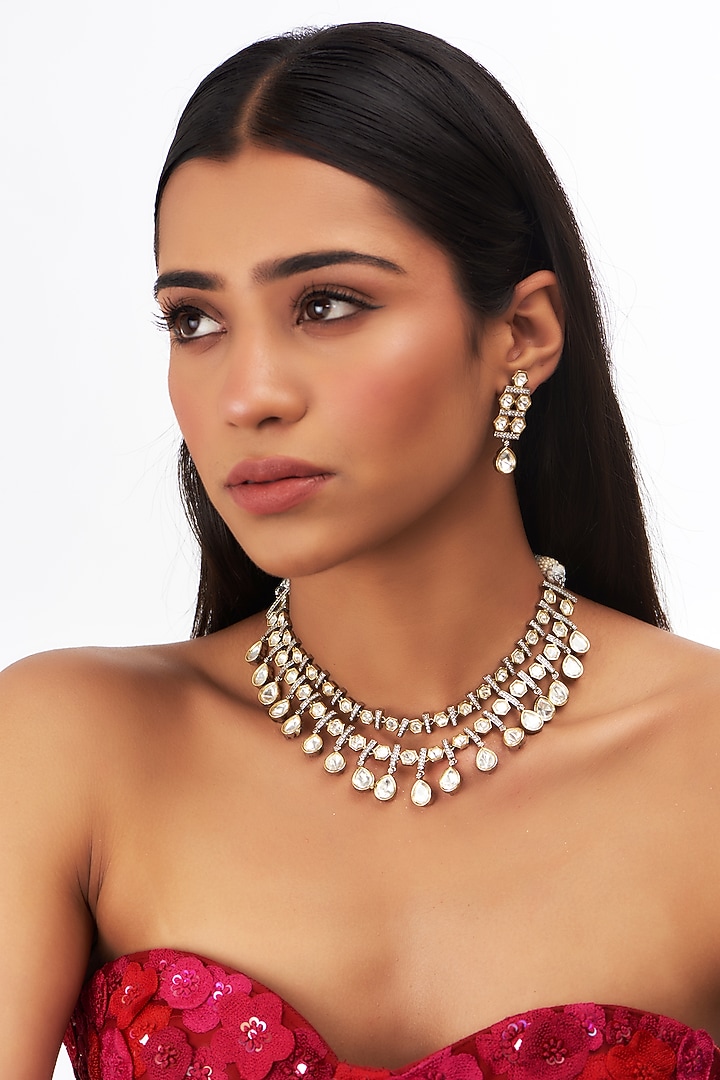 White Gold Finish Kundan Polki Necklace Set by Aura Trends at Pernia's Pop Up Shop