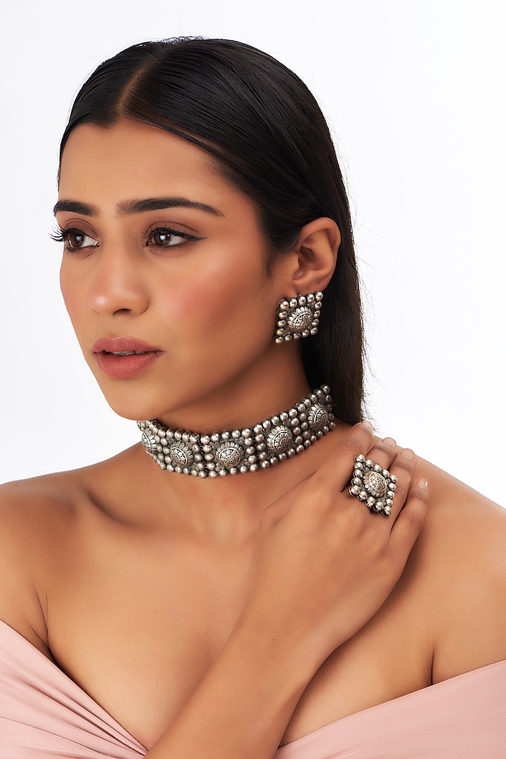 Black Rhodium Finish Grey Stone Choker Necklace Set by Auraa Trends