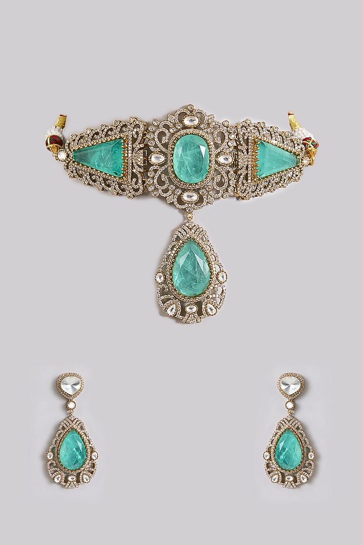 Gold Finish Kundan Polki & Emerald Green Stone Choker Necklace Set by Aura Trends at Pernia's Pop Up Shop