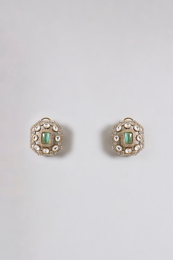 Gold Finish Emerald Green Kundan Polki Choker Necklace Set by Aura Trends at Pernia's Pop Up Shop