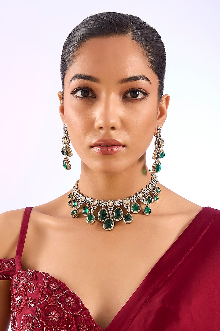 Gold Finish Kundan Polki & Emerald Green Stone Choker Necklace Set by Auraa Trends at Pernia's Pop Up Shop