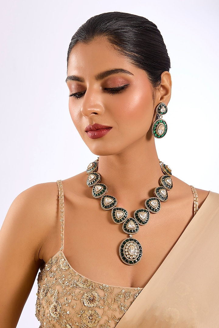 Gold Finish Kundan Polki Emerald-Edged Necklace Set by Auraa Trends at Pernia's Pop Up Shop