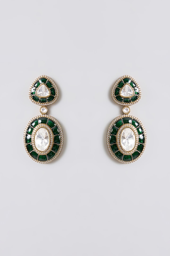 Gold Finish Kundan Polki Emerald-Edged Necklace Set by Aura Trends at Pernia's Pop Up Shop