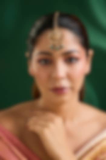 Gold Finish Kundan Polki & Green Stone Maangtikka by Auraa Trends at Pernia's Pop Up Shop