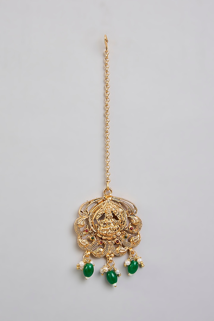 Gold Finish Kundan Polki & Green Stone Maangtikka by Aura Trends at Pernia's Pop Up Shop