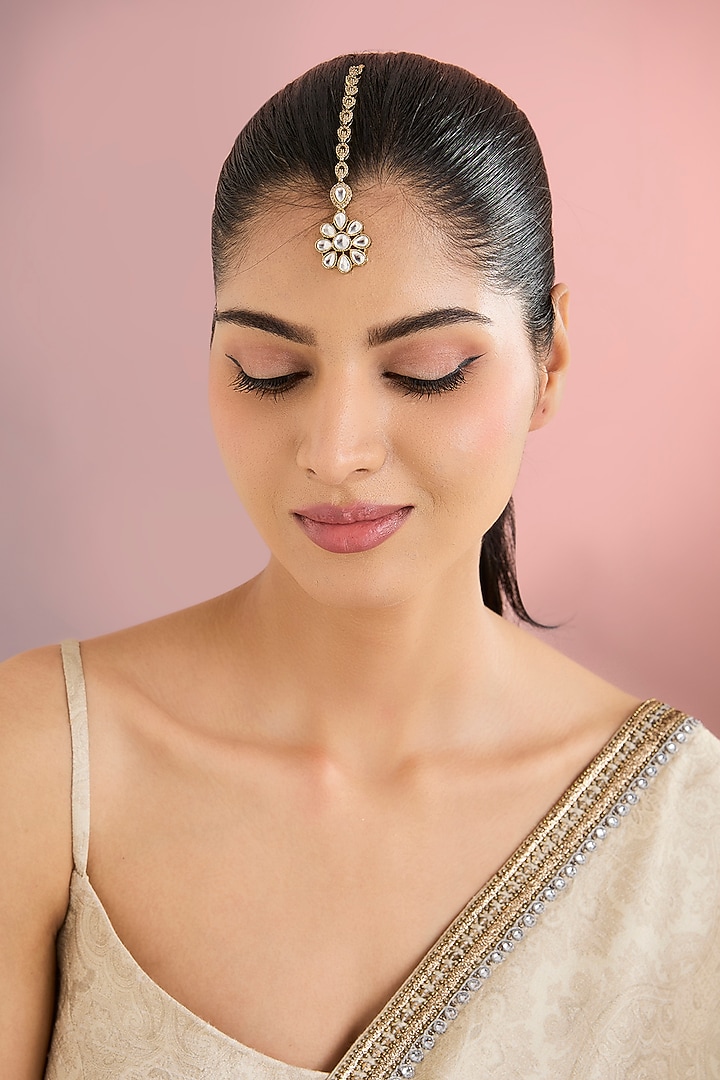 Gold Finish Kundan Polki & Floral Motif Maangtikka by Auraa Trends at Pernia's Pop Up Shop