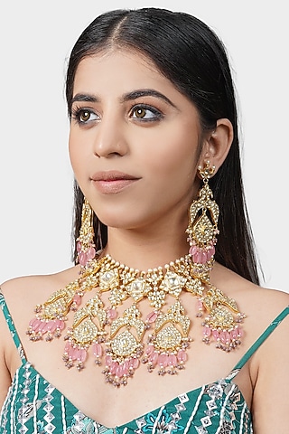 Gold Plated Choker Necklace Set by Aura Trends