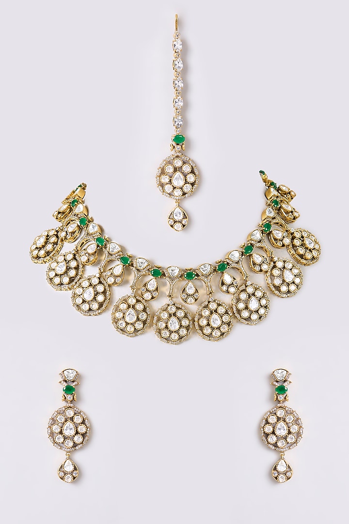 Gold Finish Kundan Polki & Green Onyx Necklace Set by Aura Trends at Pernia's Pop Up Shop