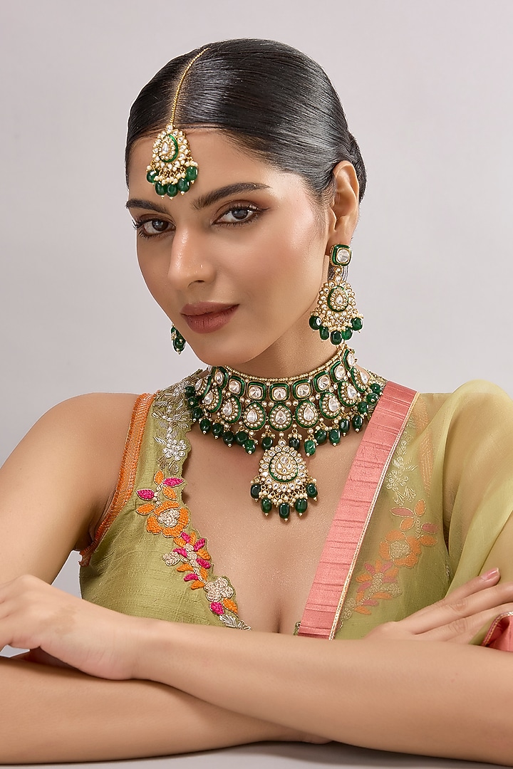 Gold Finish Kundan Polki & Green Onyx Necklace Set by Auraa Trends at Pernia's Pop Up Shop
