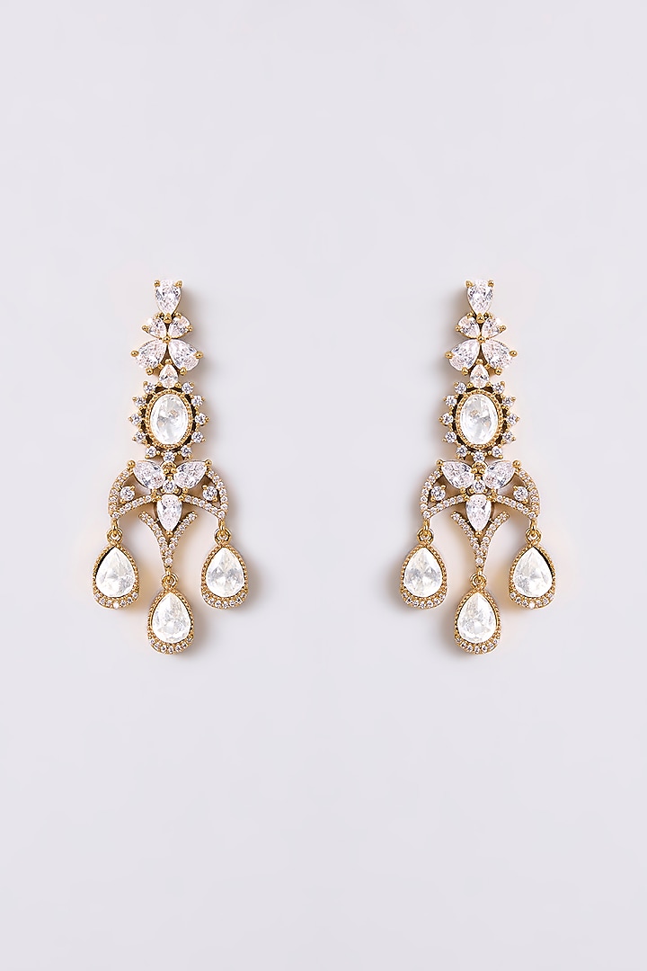 White Finish Kundan Polki & Diamond Necklace Set by Aura Trends at Pernia's Pop Up Shop