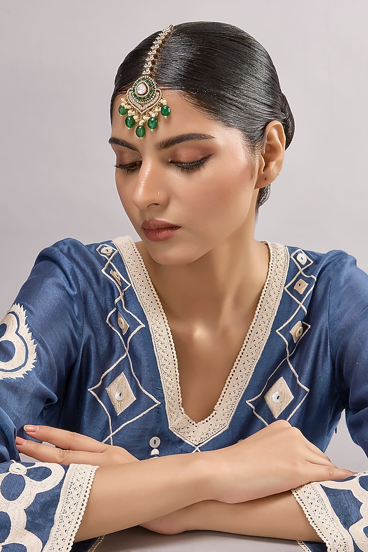 Gold Finish Kundan Polki & Green Stone Maangtikka by Auraa Trends at Pernia's Pop Up Shop