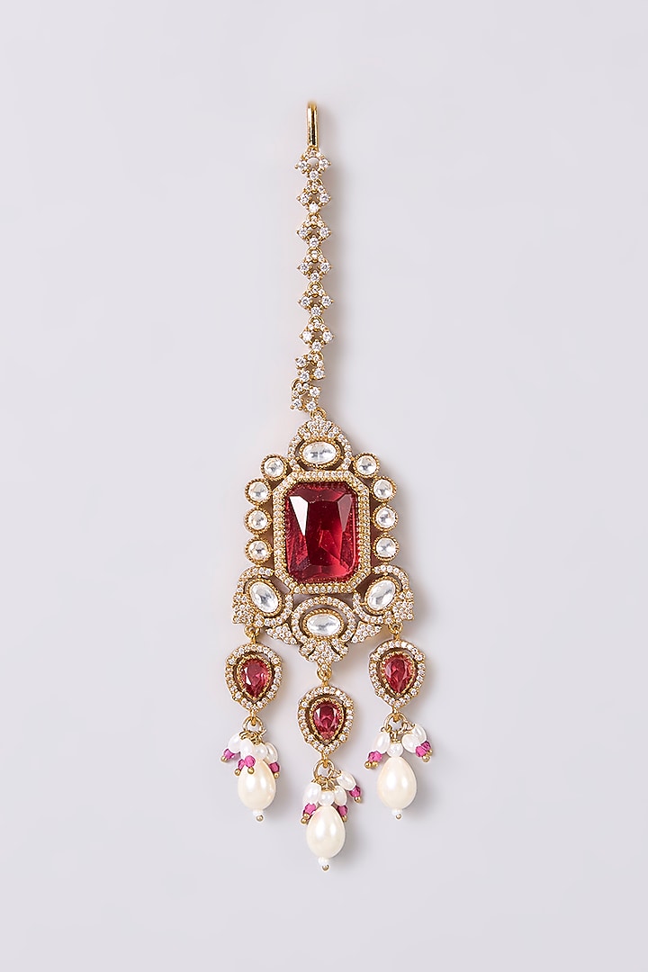 Gold Finish Kundan Polki & Red Stone Maangtikka by Aura Trends at Pernia's Pop Up Shop