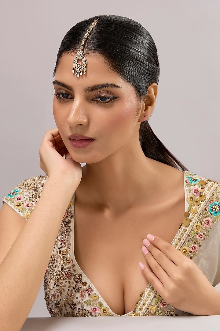 White Finish Zircon Maangtikka by Auraa Trends at Pernia's Pop Up Shop