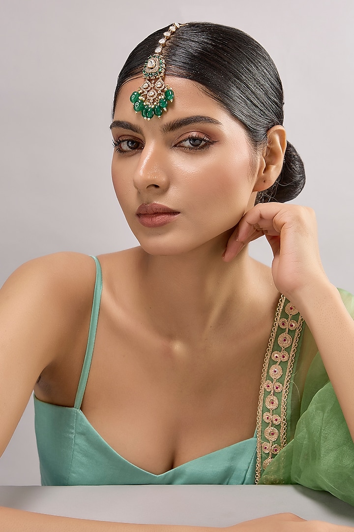 Gold Finish Kundan Polki & Green Stone Maangtikka by Auraa Trends at Pernia's Pop Up Shop