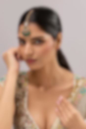 Gold Finish Kundan Polki & Green Stone Maangtikka by Auraa Trends at Pernia's Pop Up Shop