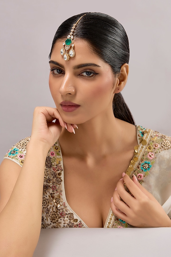 Gold Finish Kundan Polki & Green Stone Maangtikka by Auraa Trends at Pernia's Pop Up Shop