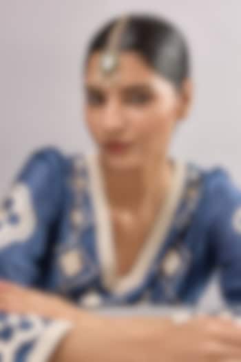 Gold Finish Kundan Polki & Green Stone Maangtikka by Auraa Trends at Pernia's Pop Up Shop