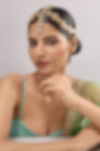 Gold Finish Kundan Polki Mathapatti by Auraa Trends at Pernia's Pop Up Shop