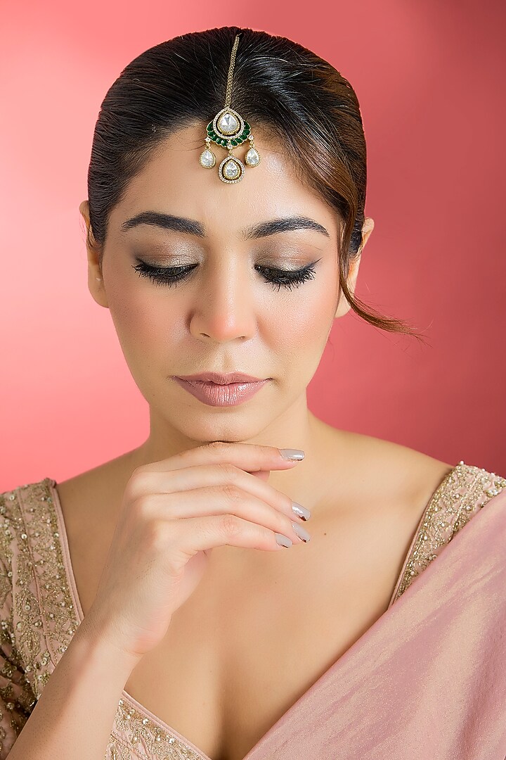 Black Rhodium Finish Green Kundan Polki Maangtikka by Aura Trends at Pernia's Pop Up Shop