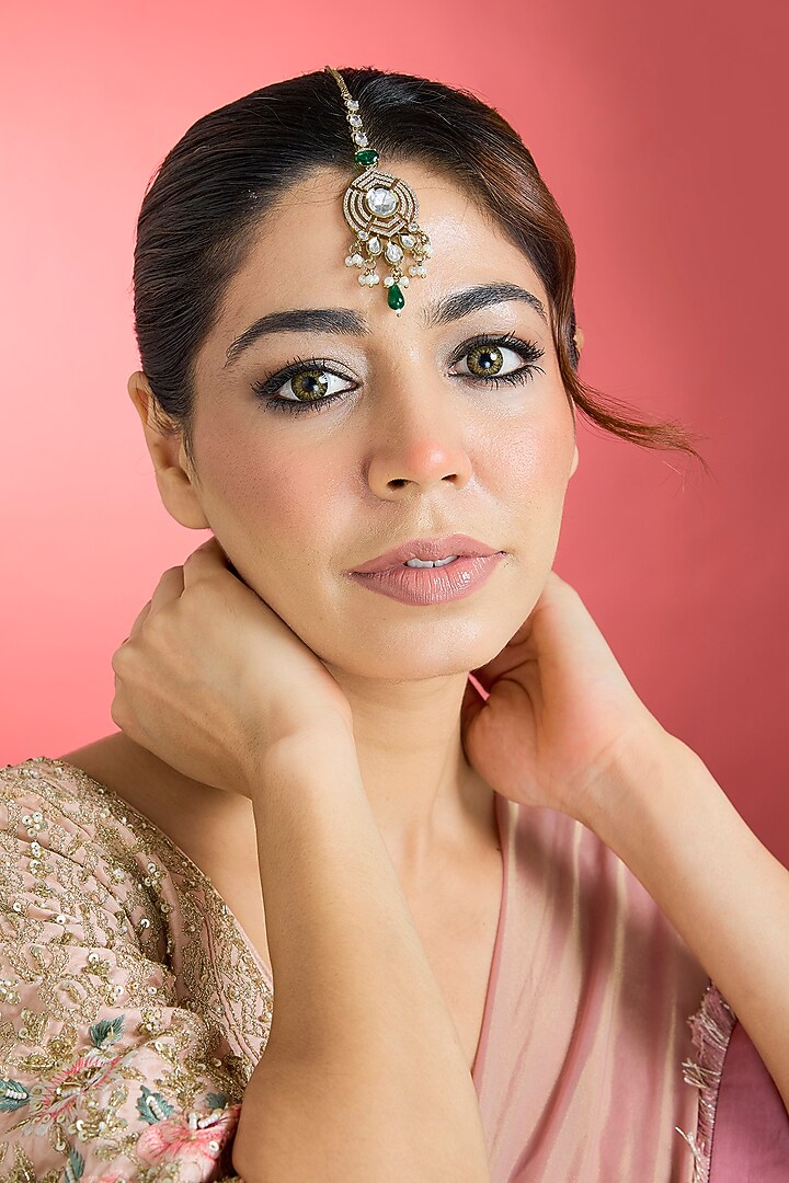 Black Rhodium Finish Green Kundan Polki Maangtikka by Aura Trends at Pernia's Pop Up Shop