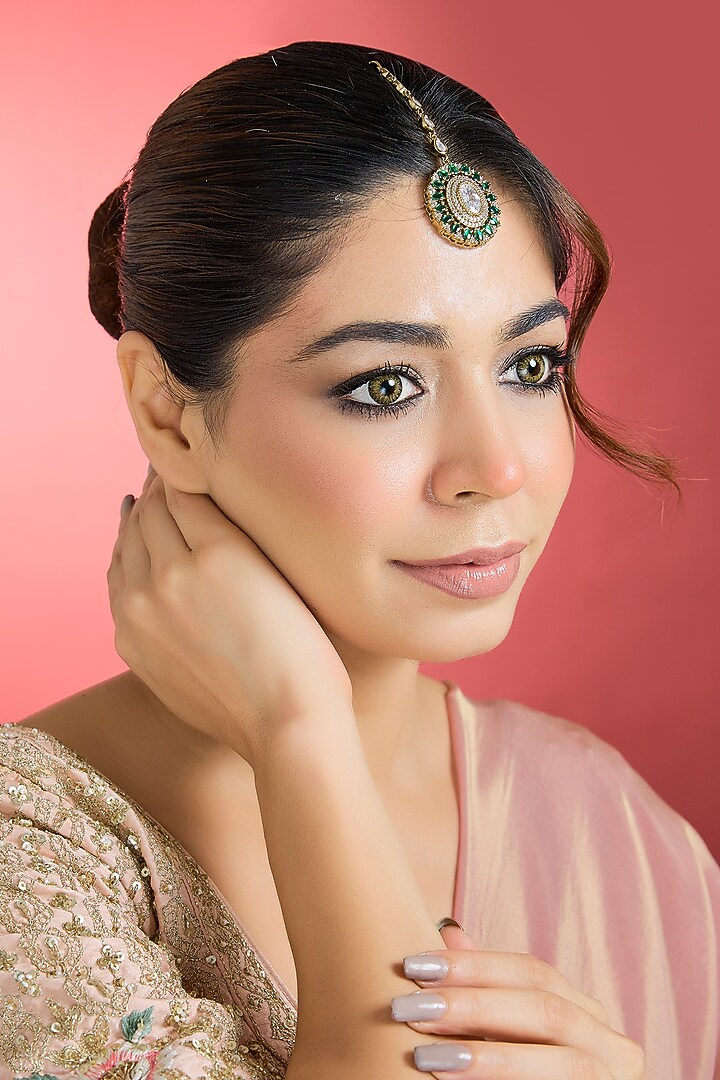 Black Rhodium Finish Green Kundan Polki Maangtikka by Aura Trends at Pernia's Pop Up Shop