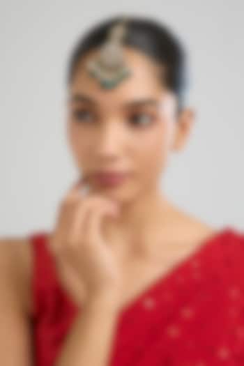 Gold Finish Green Kundan Polki & Beaded Maangtikka by Aura Trends at Pernia's Pop Up Shop