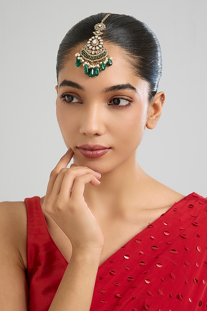 Gold Finish Green Kundan Polki & Beaded Maangtikka by Aura Trends at Pernia's Pop Up Shop