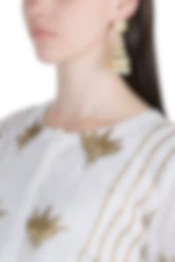 Gold Finish Kundan & Pearls Jhumka Earrings by Auraa Trends
