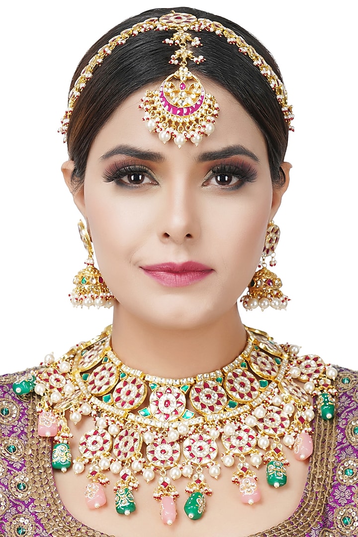 Gold Plated Kundan Necklace Set by Auraa Trends at Pernia's Pop Up Shop