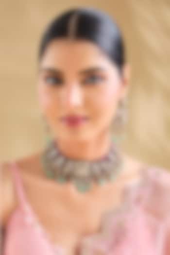 Rose Gold Finish Kundan Polki & Emerald Beaded Choker Necklace Set by Aura Trends at Pernia's Pop Up Shop